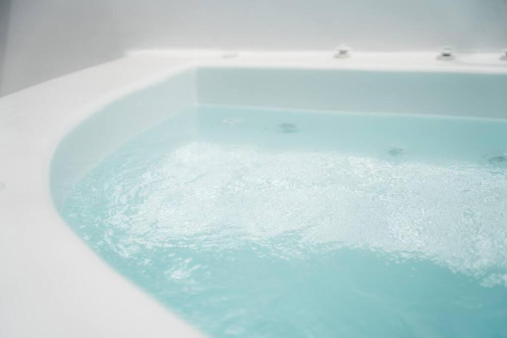 Akri Santorini With Heated Jacuzzi Vila Emporio  Exterior foto
