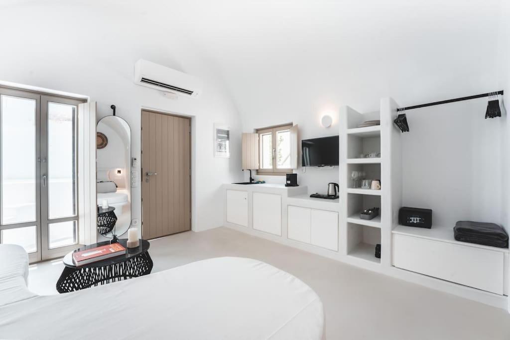 Akri Santorini With Heated Jacuzzi Vila Emporio  Exterior foto